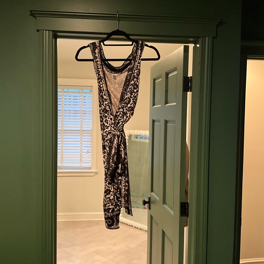 DVF sleeveless silk floral wrap dress